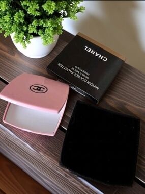 Chanel Compact Mirror With Velvet Pouch - NIB